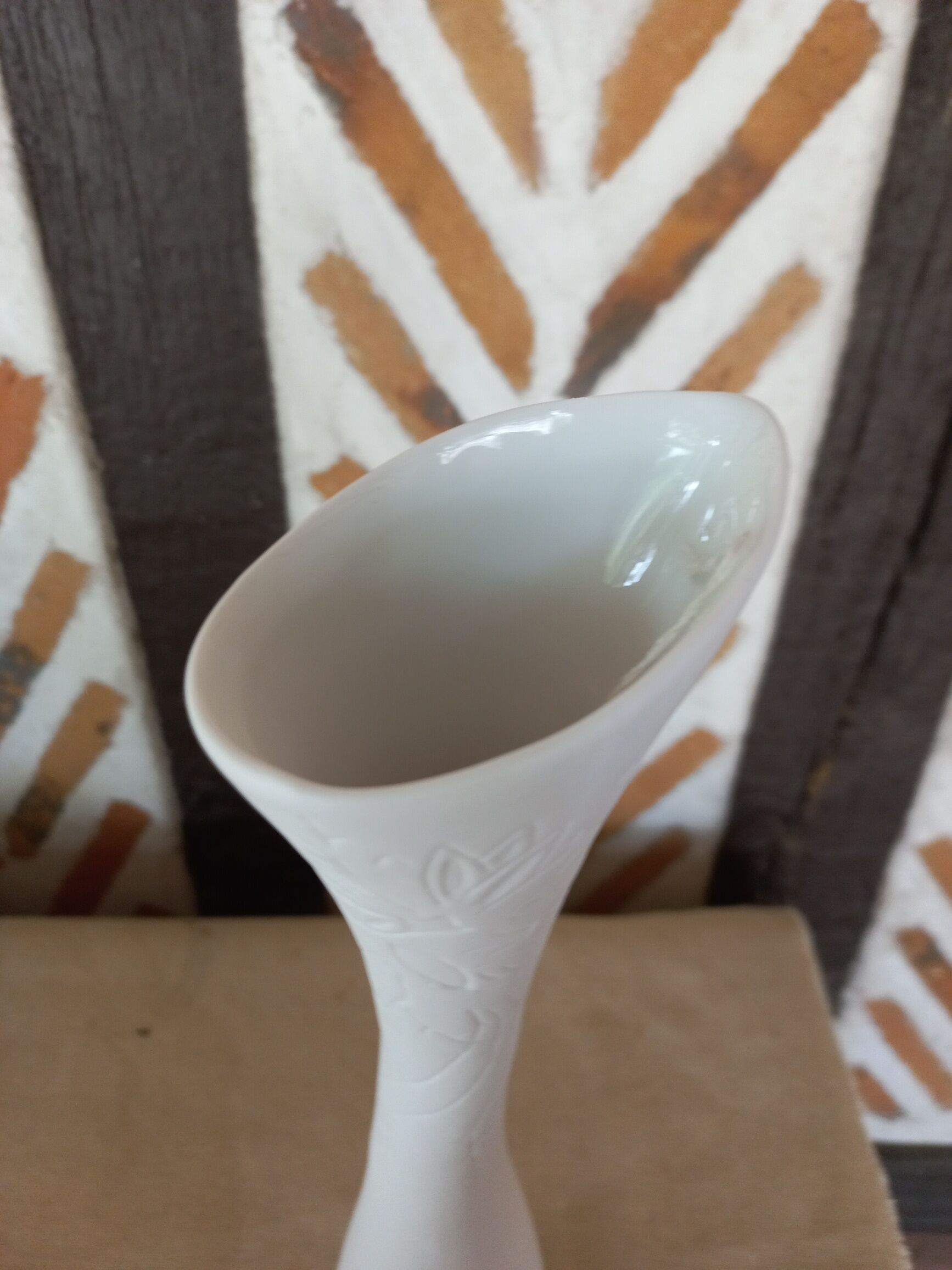 Sia porcelain biscuit vase