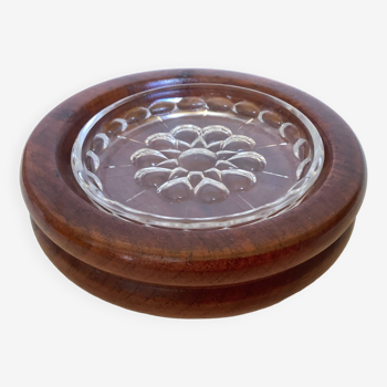 Removable wood and glass ashtray