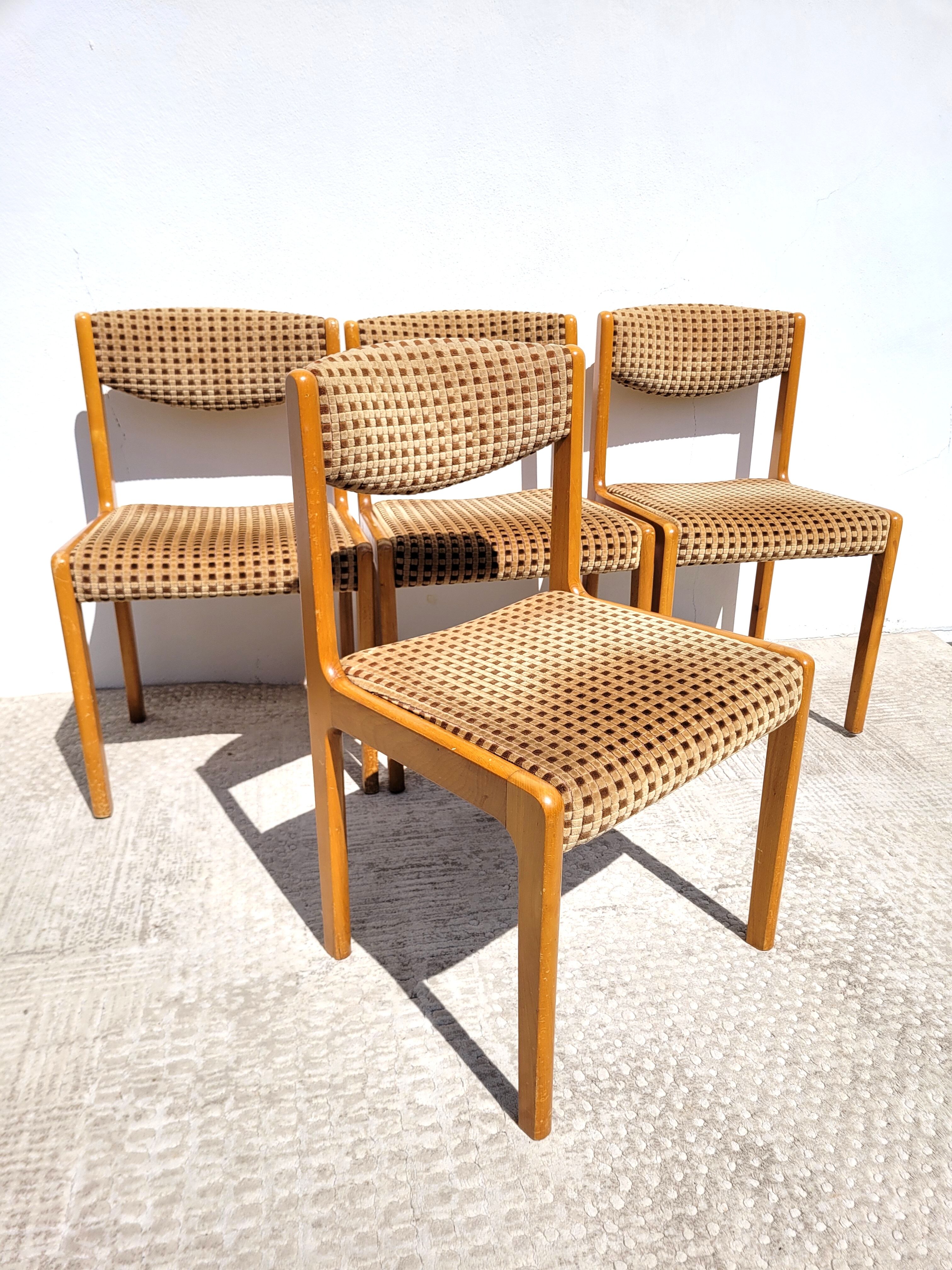 Set 4 chairs Self 80s