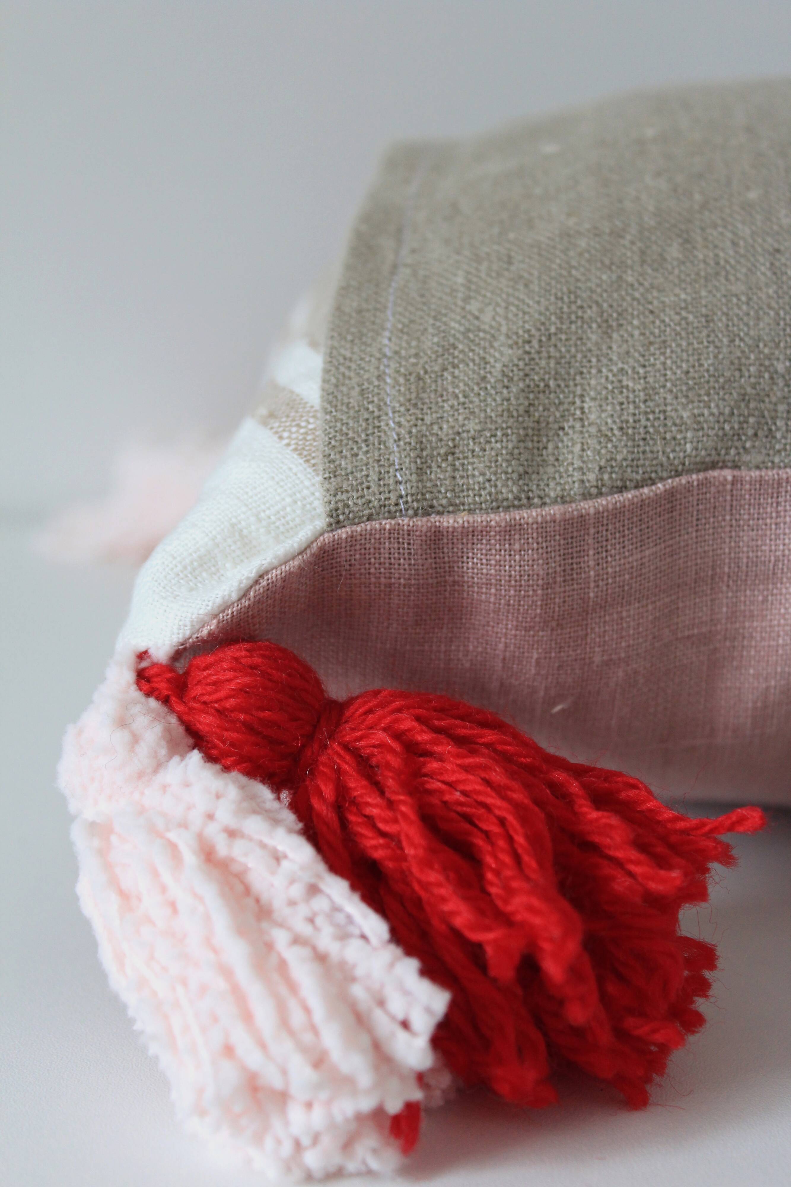 Rectangular cushion 100% Linen & Wool