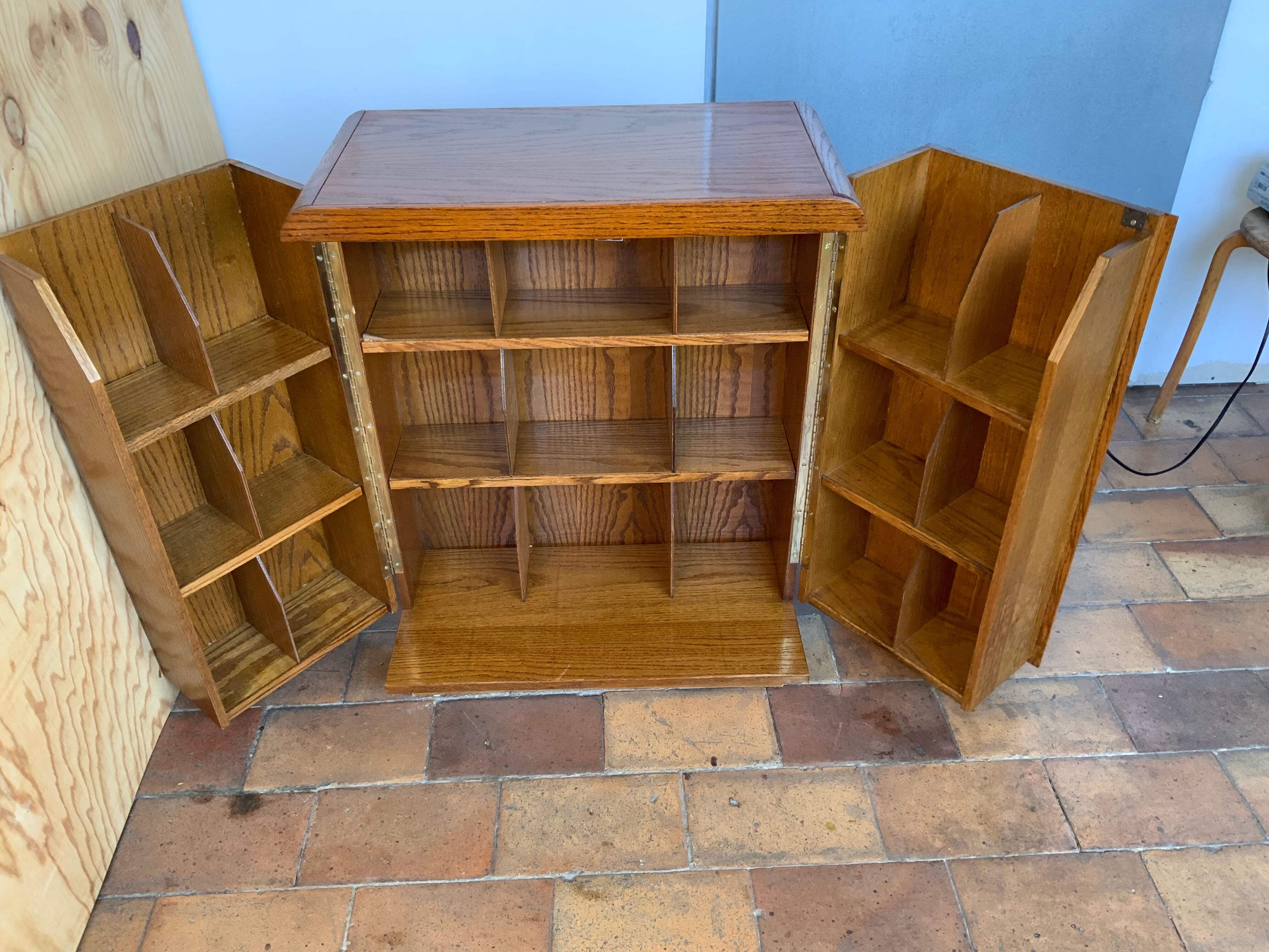 Cabinet with lockers