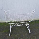 Cradle of the early 20th century