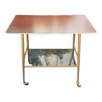 Service table with wheels