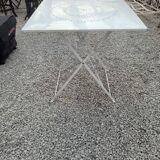 Folding garden table