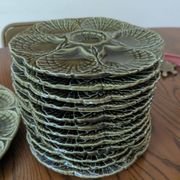 Oyster service Sarreguemines in barbotine – 12 plates + large bowl