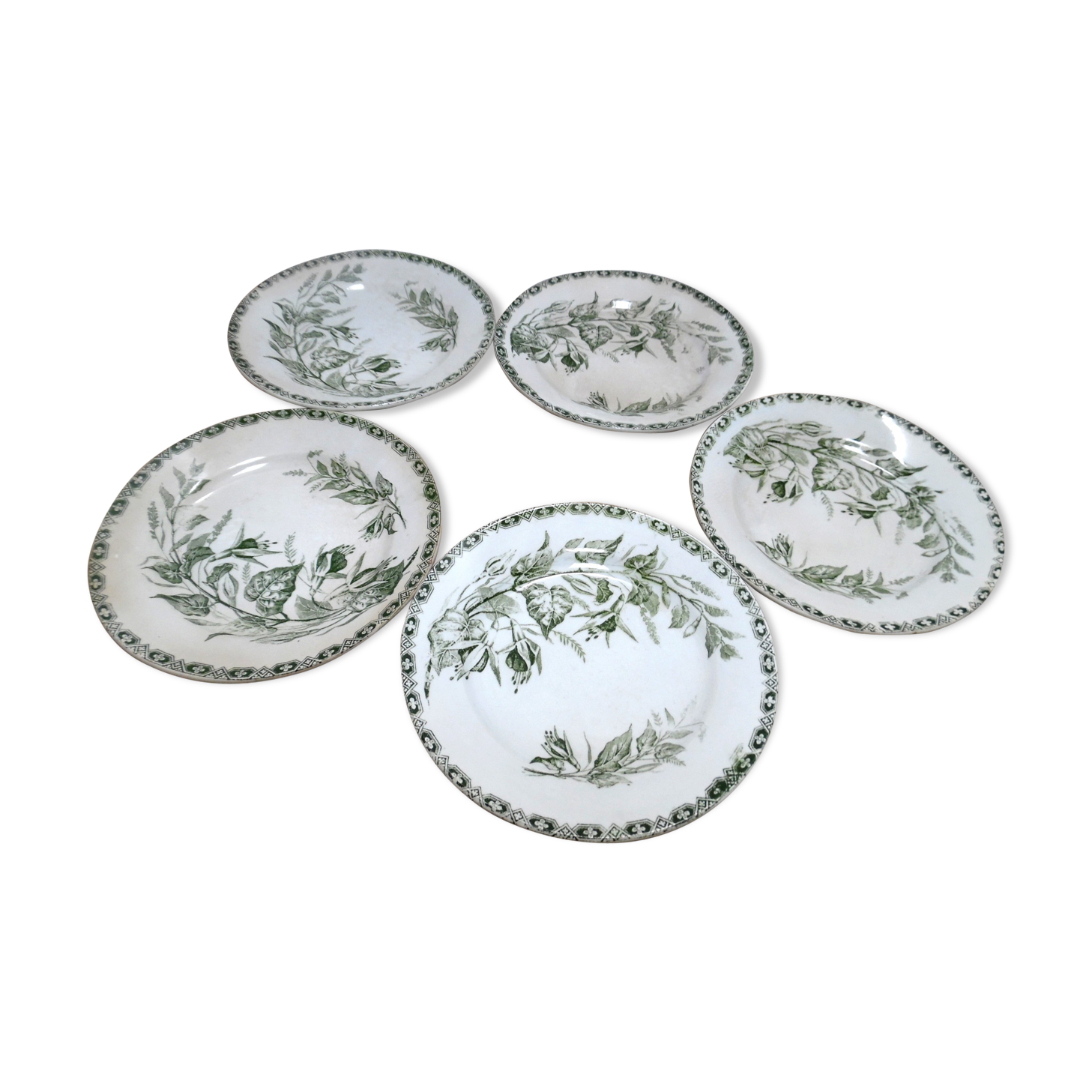 5 land of iron dessert plates