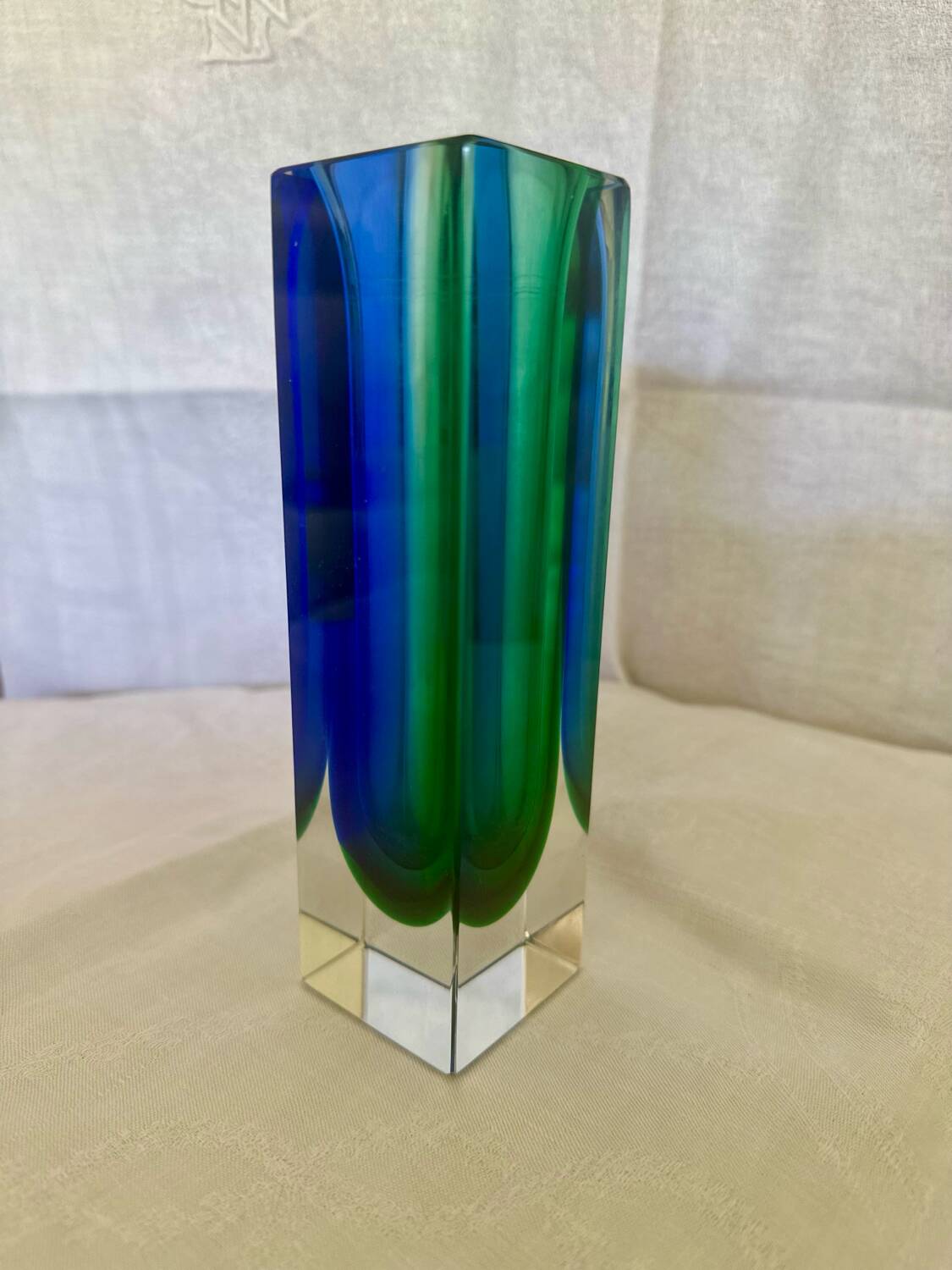 Small Geometric Sommerso Vase by Flavio Poli Edited by Mandruzatto