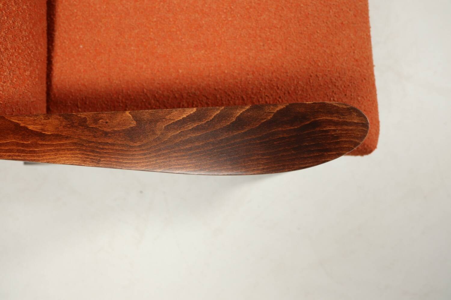 Fauteuil vintage orange bouclé scandinave design 1970