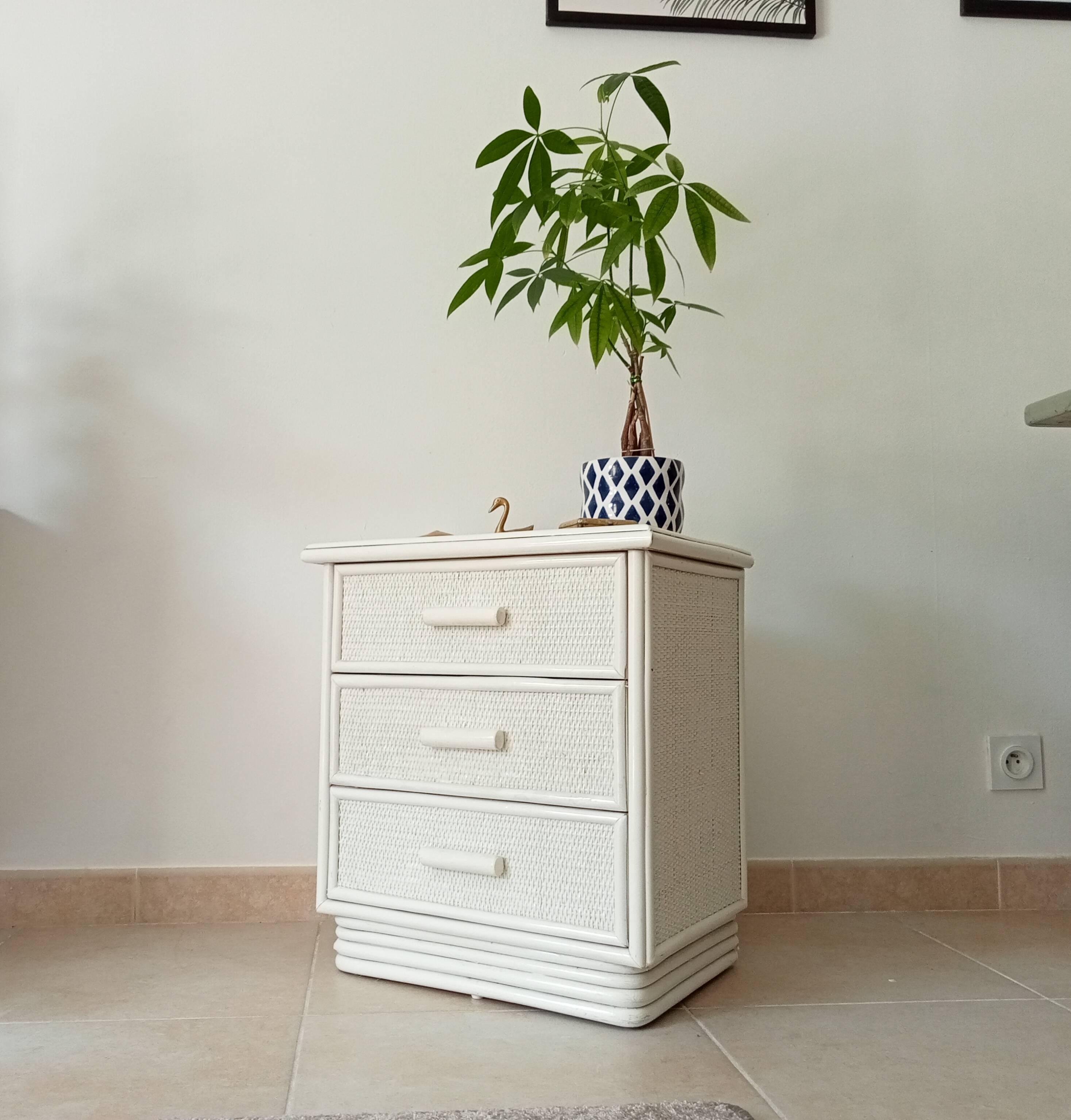 Vintage rattan bedside table from the 70s/80s