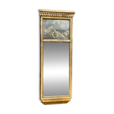 Miroir trumeau XXème en bois doré sculpté avec reproduction d'une scène pastorale