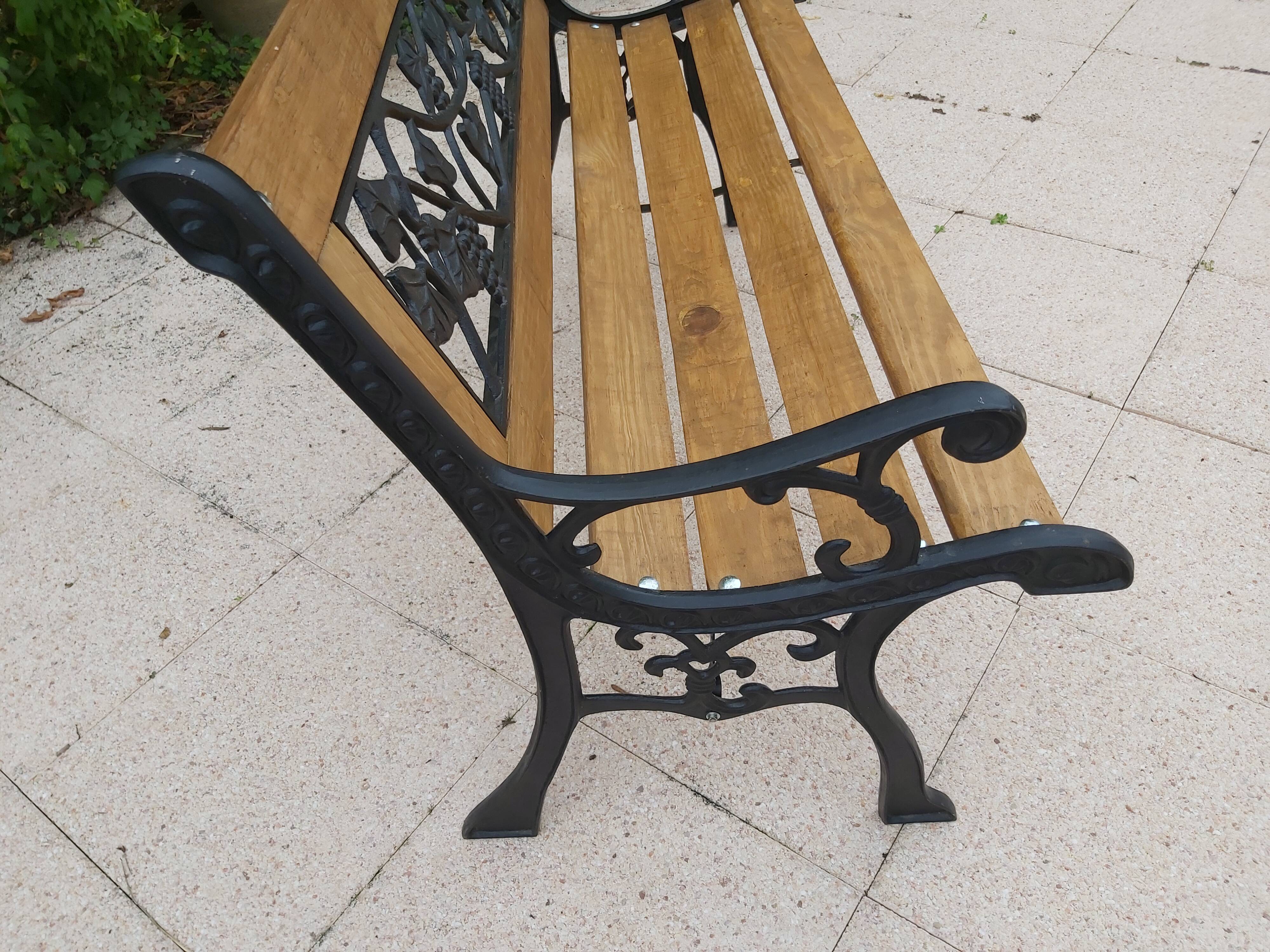 Garden bench
