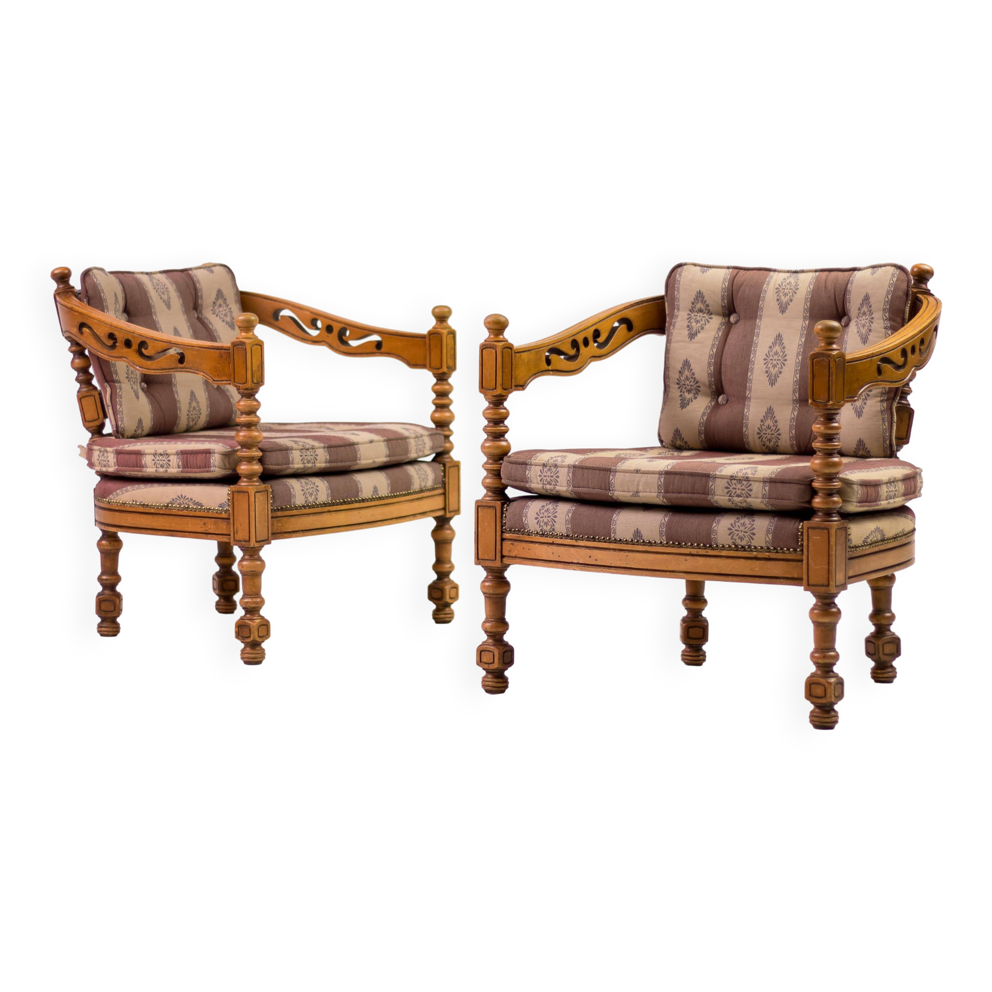 Pair of Giorgetti "1975 Gallery" armchairs in carved wood, original upholstery.