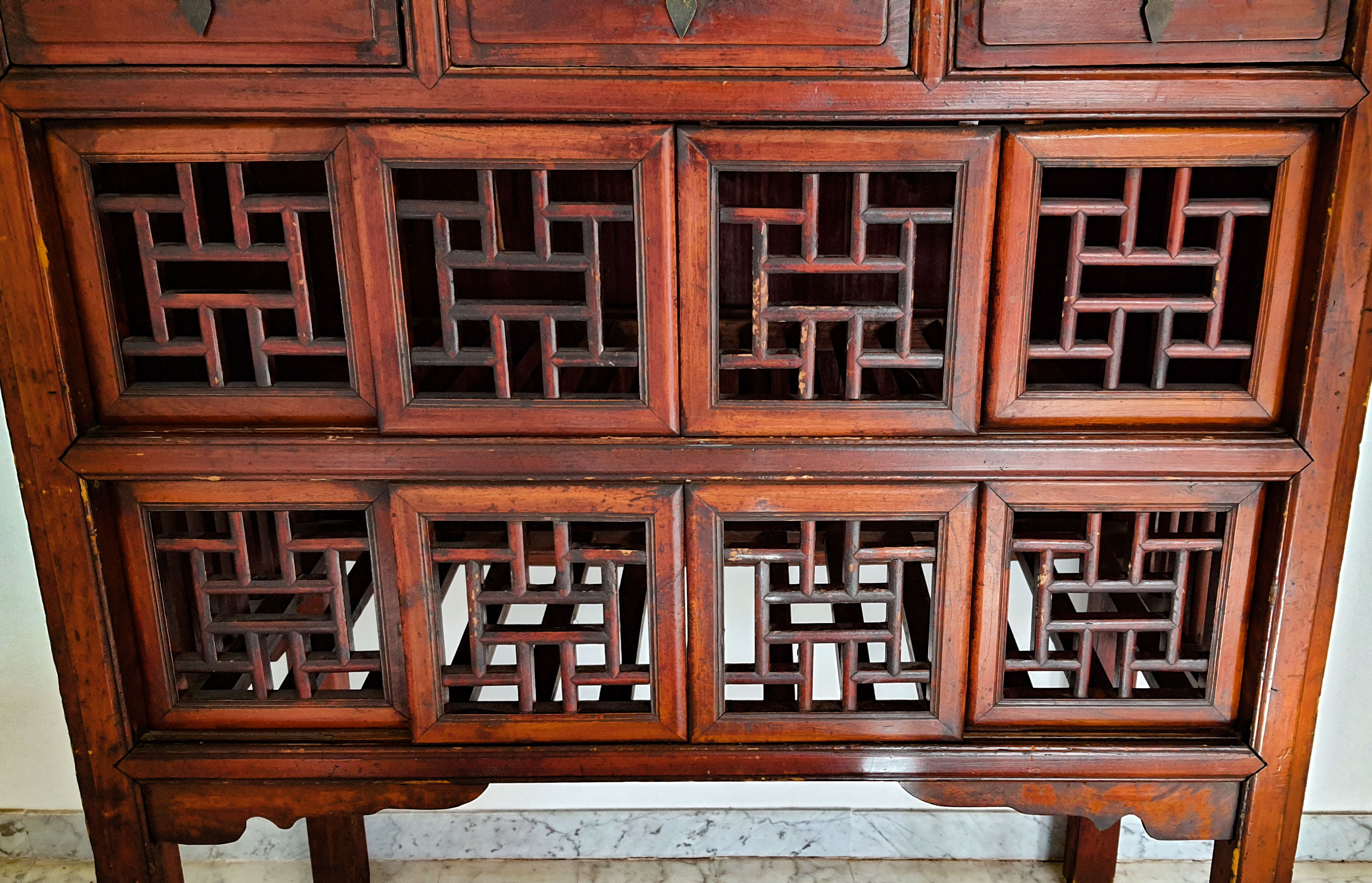 Kitchen buffet called chicken coop - China 19th