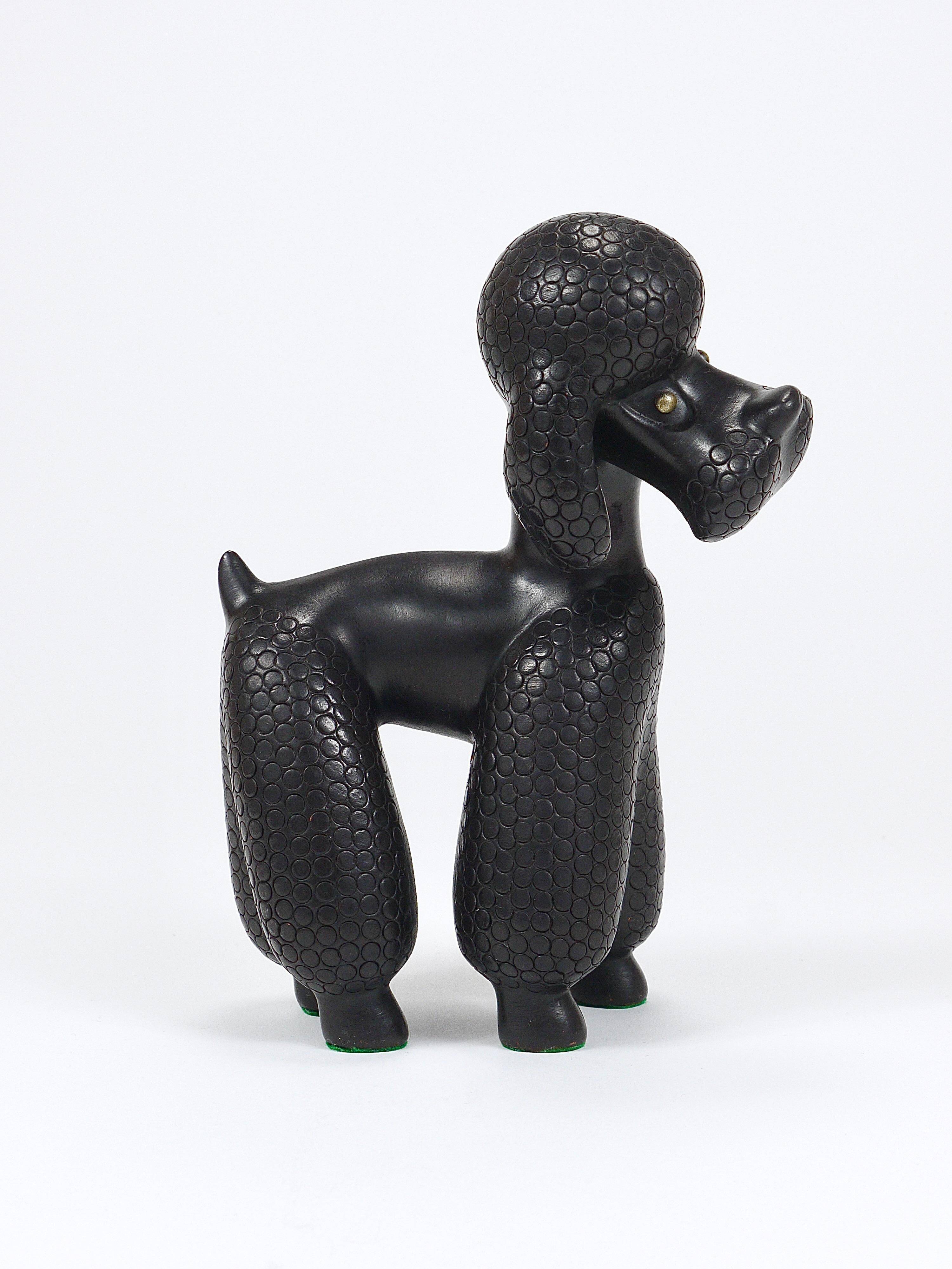 Charming figurine sculpture of a poodle dog by Leopold Anzengruber, Austria, 1950s.