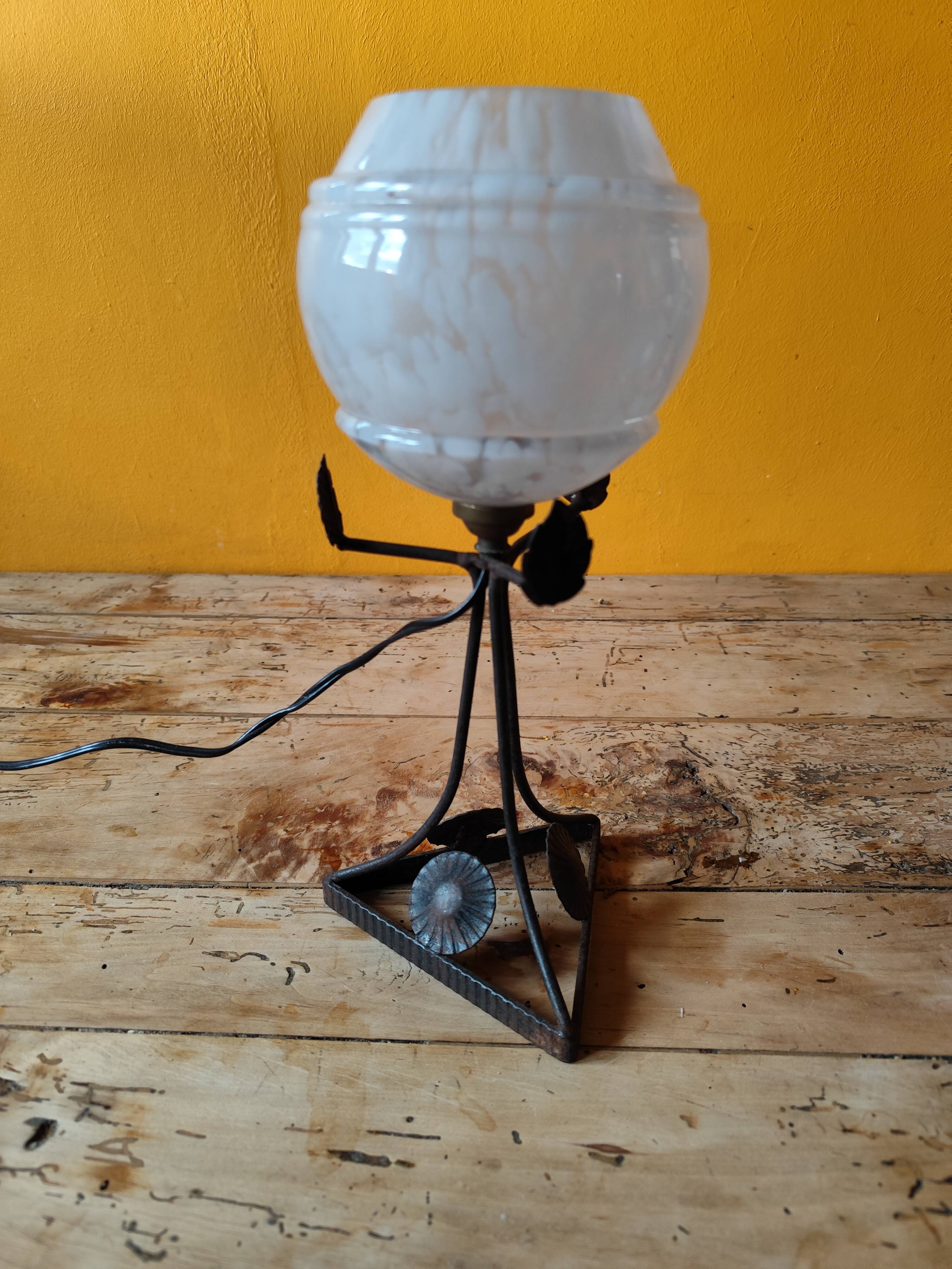 Art Deco lamp in metal and speckled blue opaline glass globe