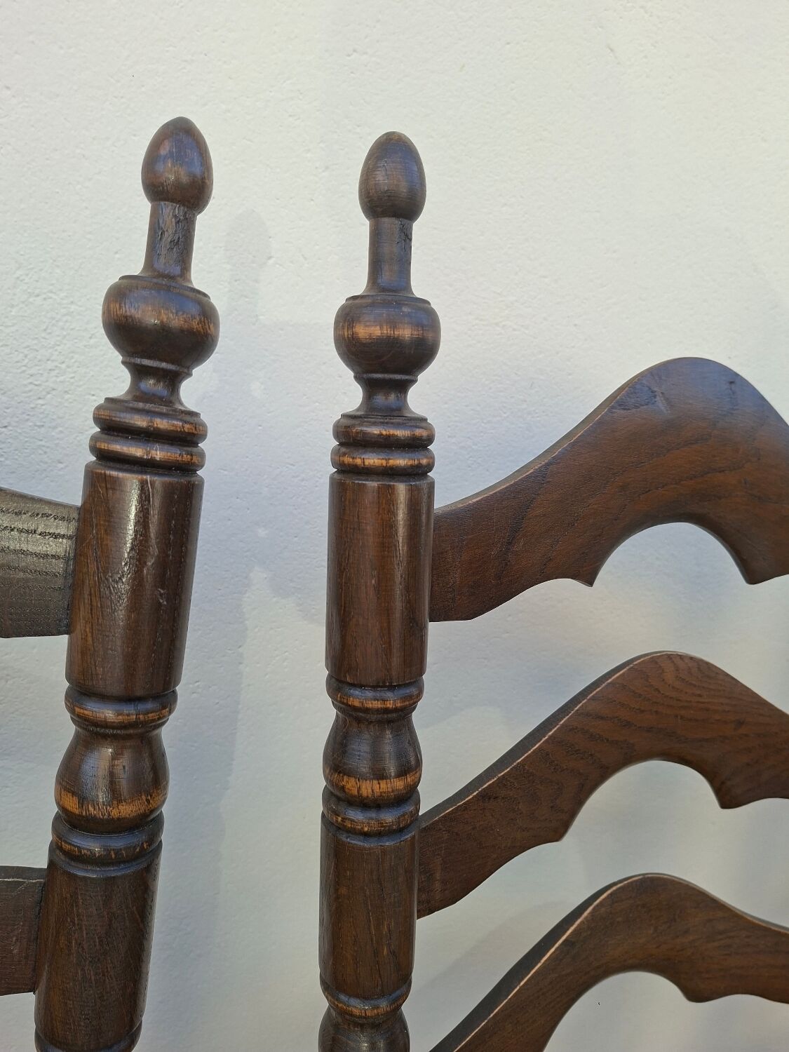 Set of 6 high-backed straw-seated chairs in solid oak from the early 1900s.