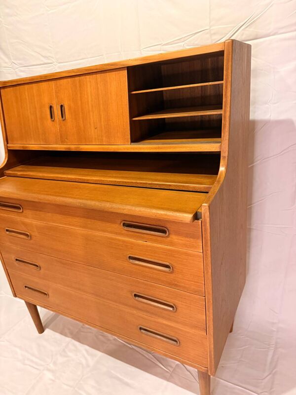 Coiffeuse scandinave