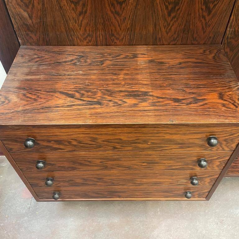Extraordinary Rio rosewood bookcase