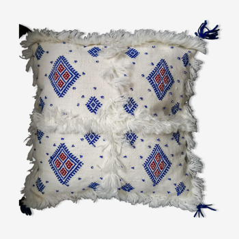 Berber cushion white and blue