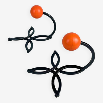 Duo of ball and flower hooks from the 70s