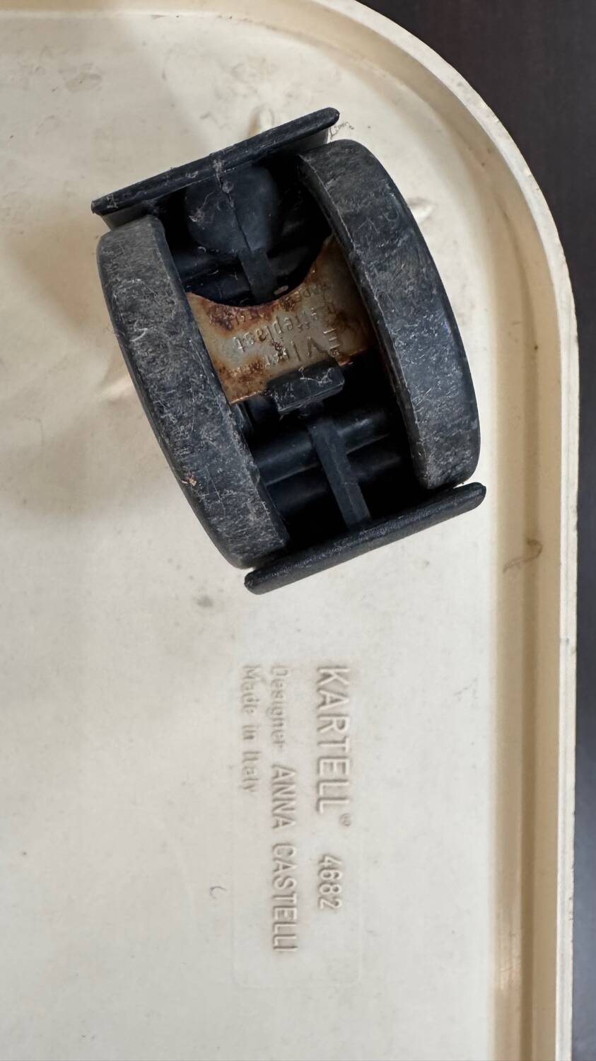 Kartell 4682 1970s Design Planter