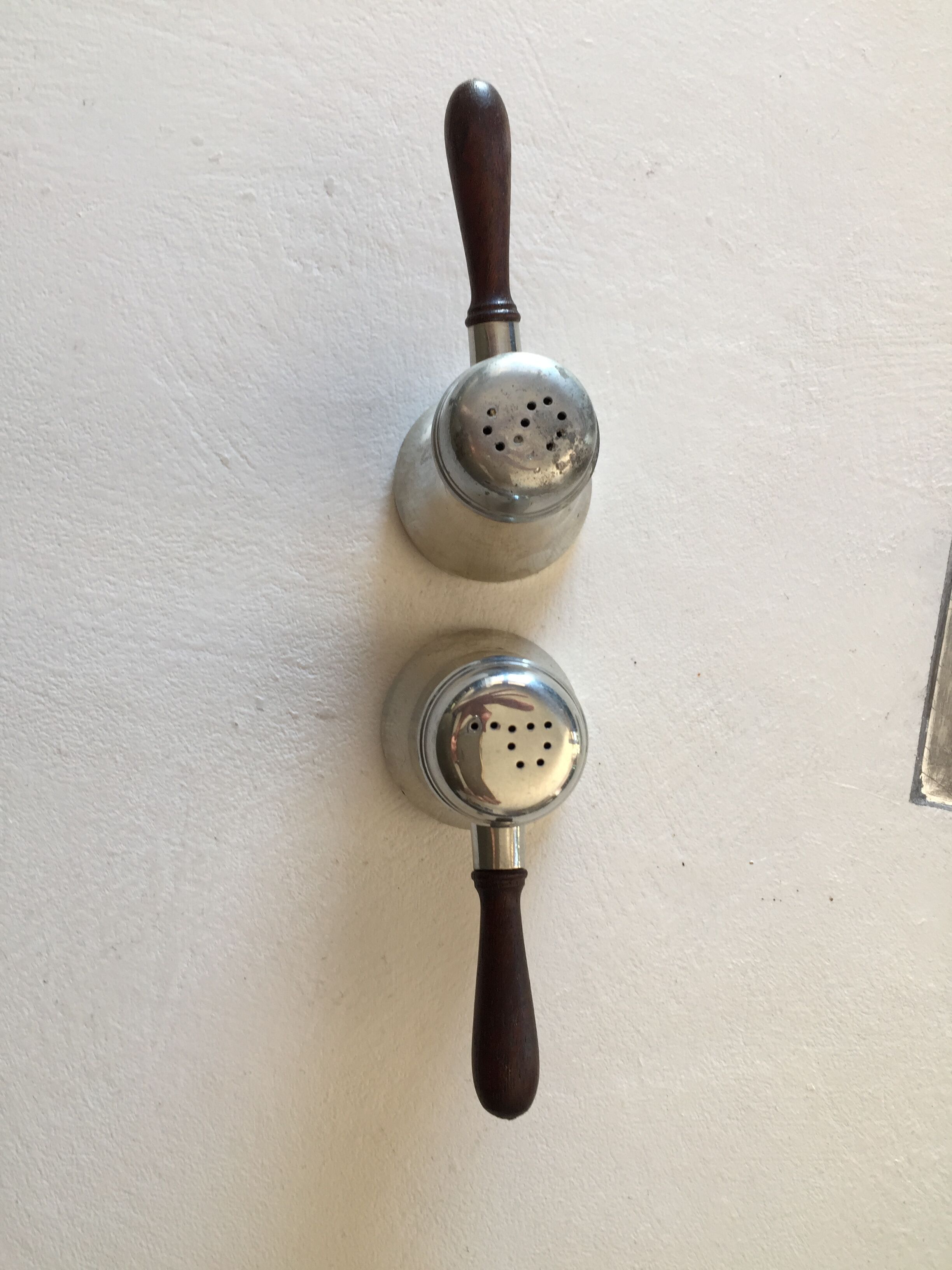 Salt shaker and pepper shaker