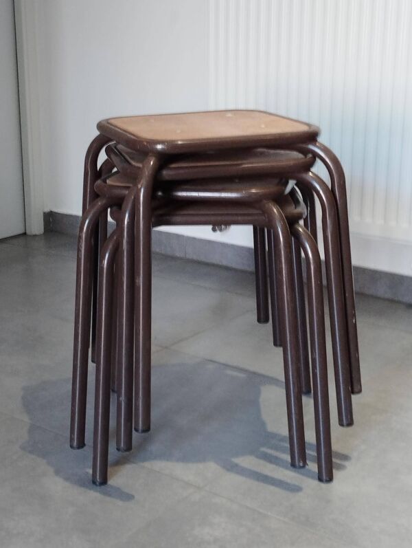 4 tabourets Mullca indus, atelier, école époque vintage