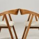Paire de chaises scandinaves en chêne massif jaquard beige