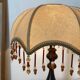 Lampe rétro bois tourné et perles 41 cm