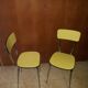 Paire de chaises en formica jaune  vintage
