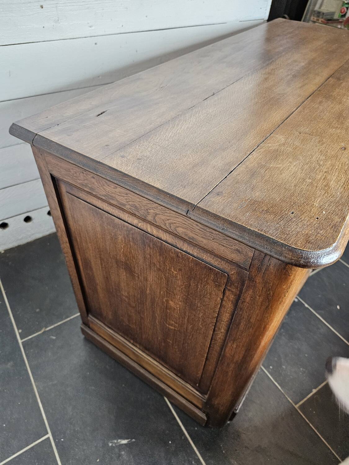 2-door oak sideboard