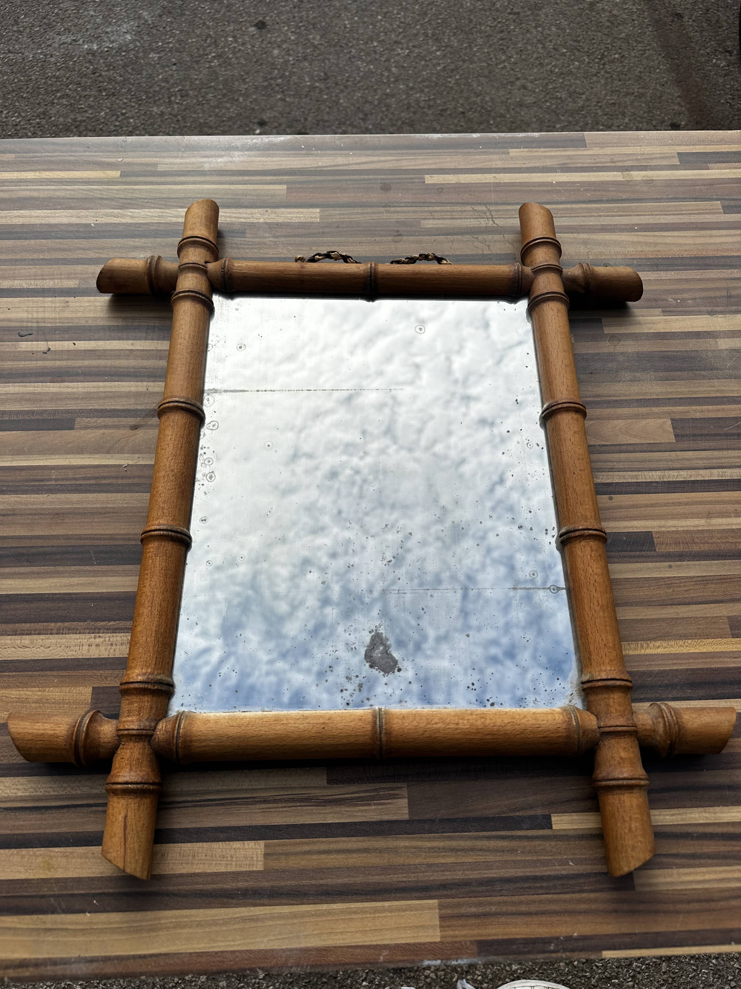 Antique mirror from the 1920s-1930s in bamboo H 49 cm / W 42 cm
