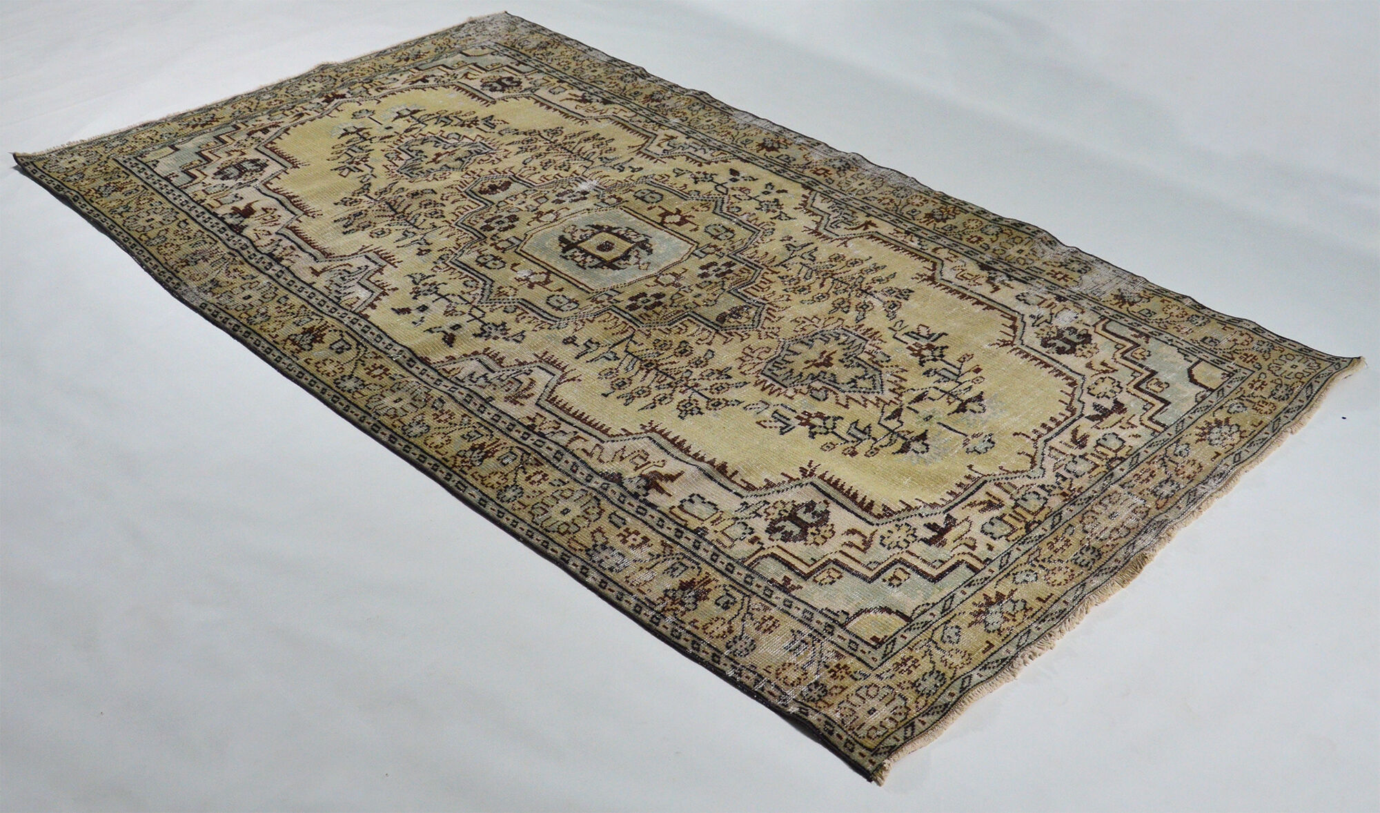 Anatolian handmade vintage rug 285 cm x 163 cm