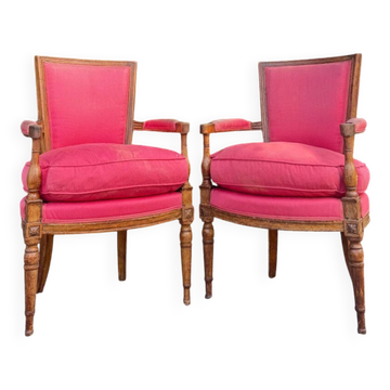 Paire de fauteuils en noyer d’époque Directoire XVIII eme siècle