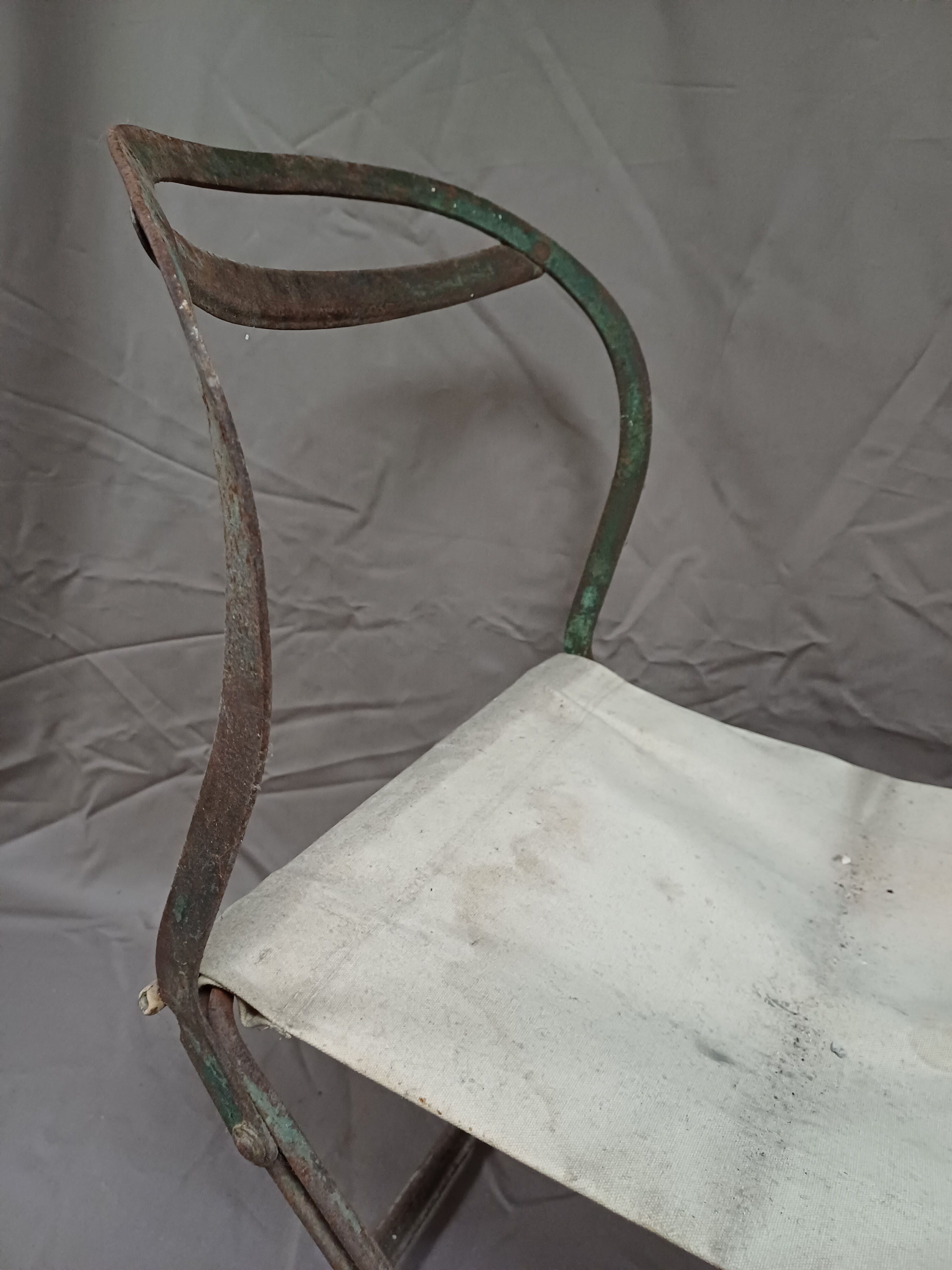 Chaise de jardin ancienne basse pliante métal tissus 1900