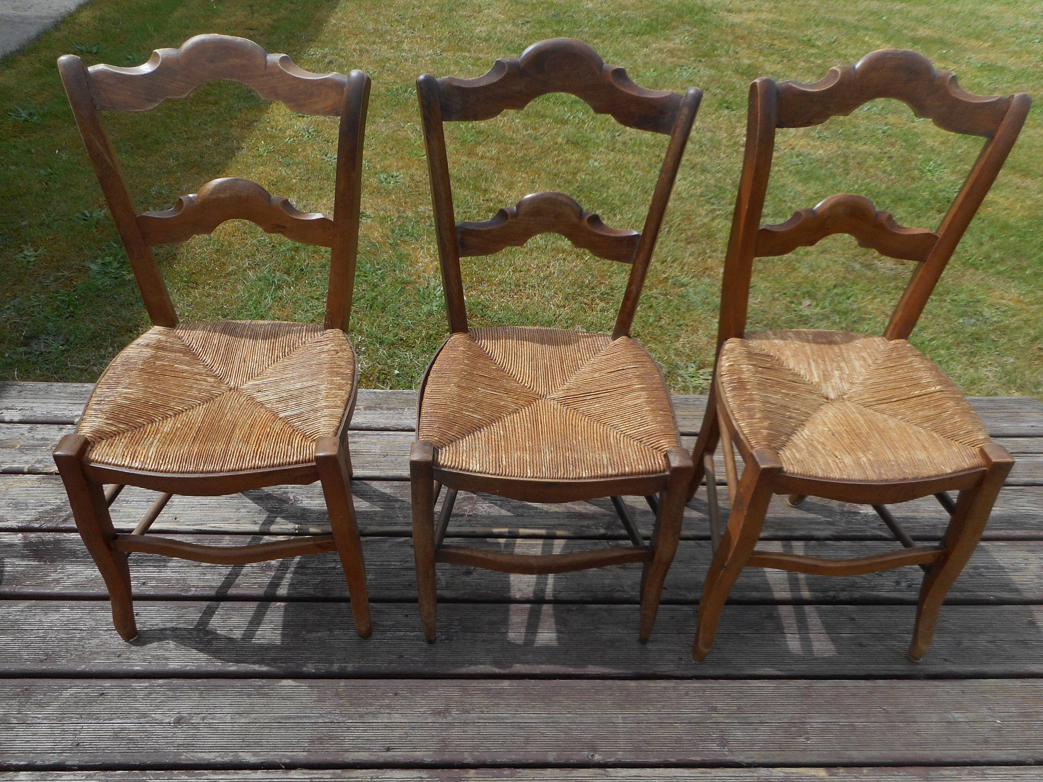 Lot of 3 old wooden chairs with straw seats