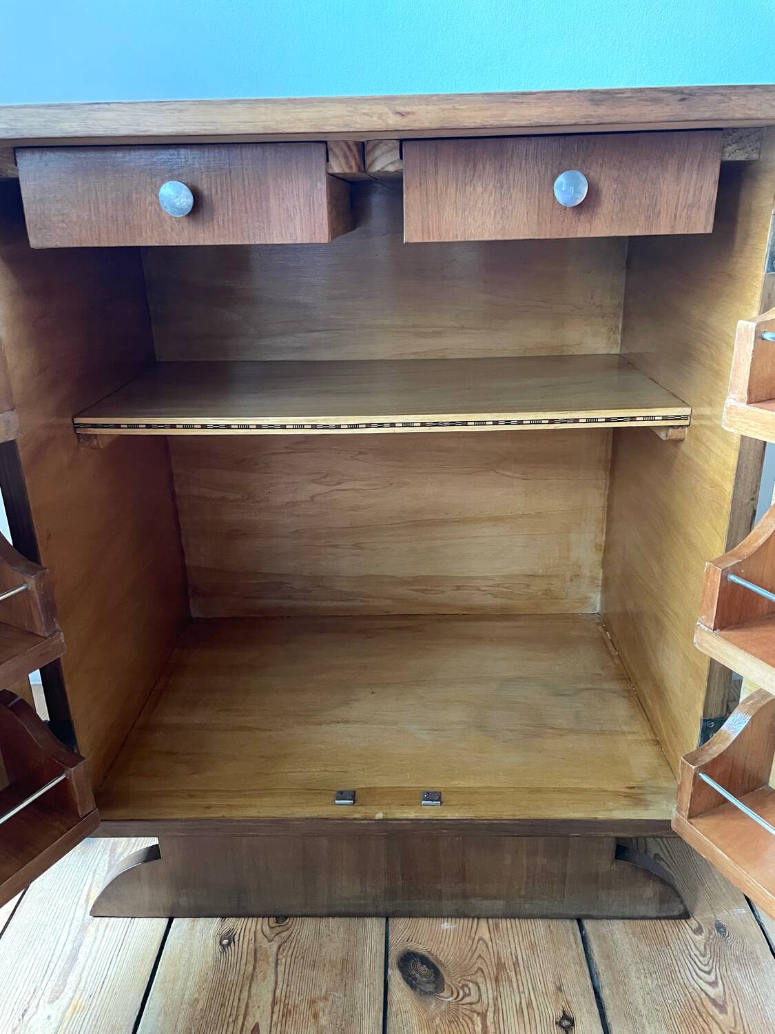 Art deco bar furniture