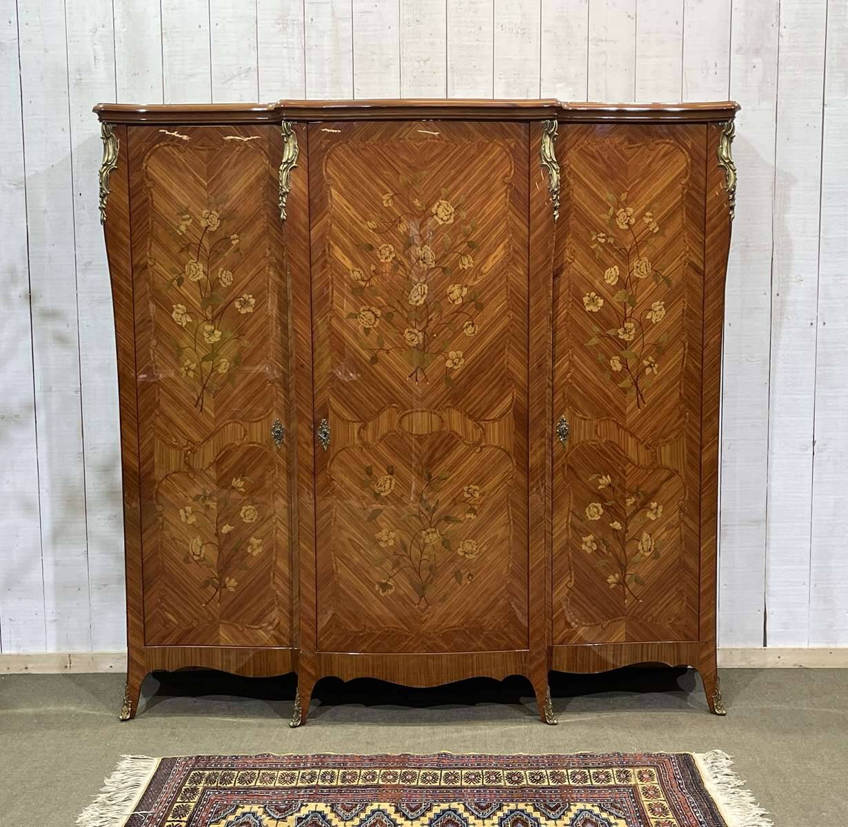 Louis XV style 3-door wardrobe in oak and rosewood - 1970s