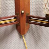 Applique danoise double en teck, laiton et verre cristal.
