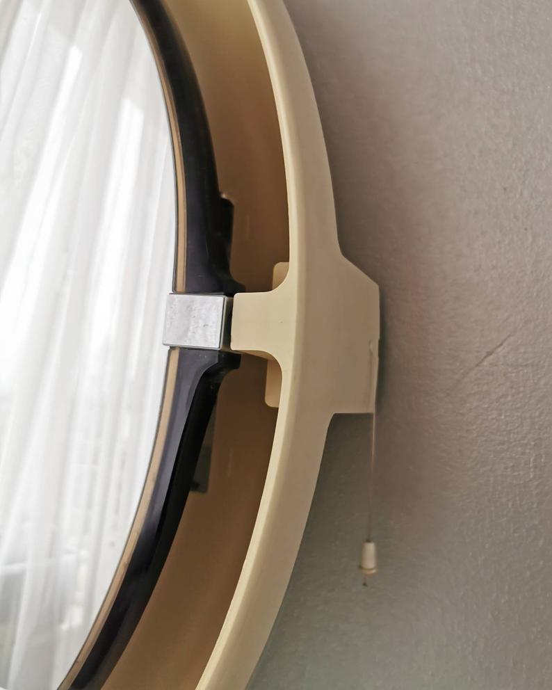 Vintage oval mirror with Allibert 1970 light