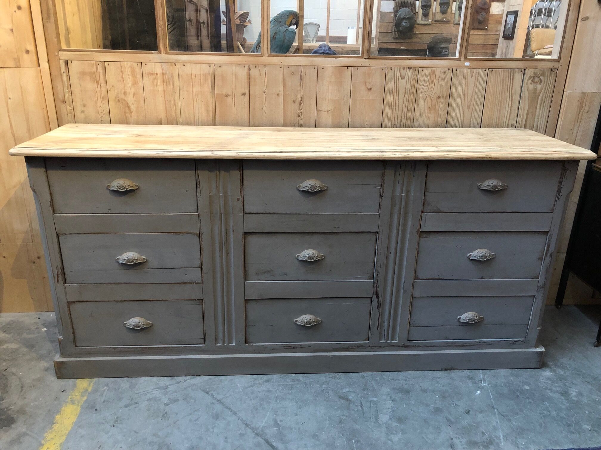 Furniture craft 9 drawers