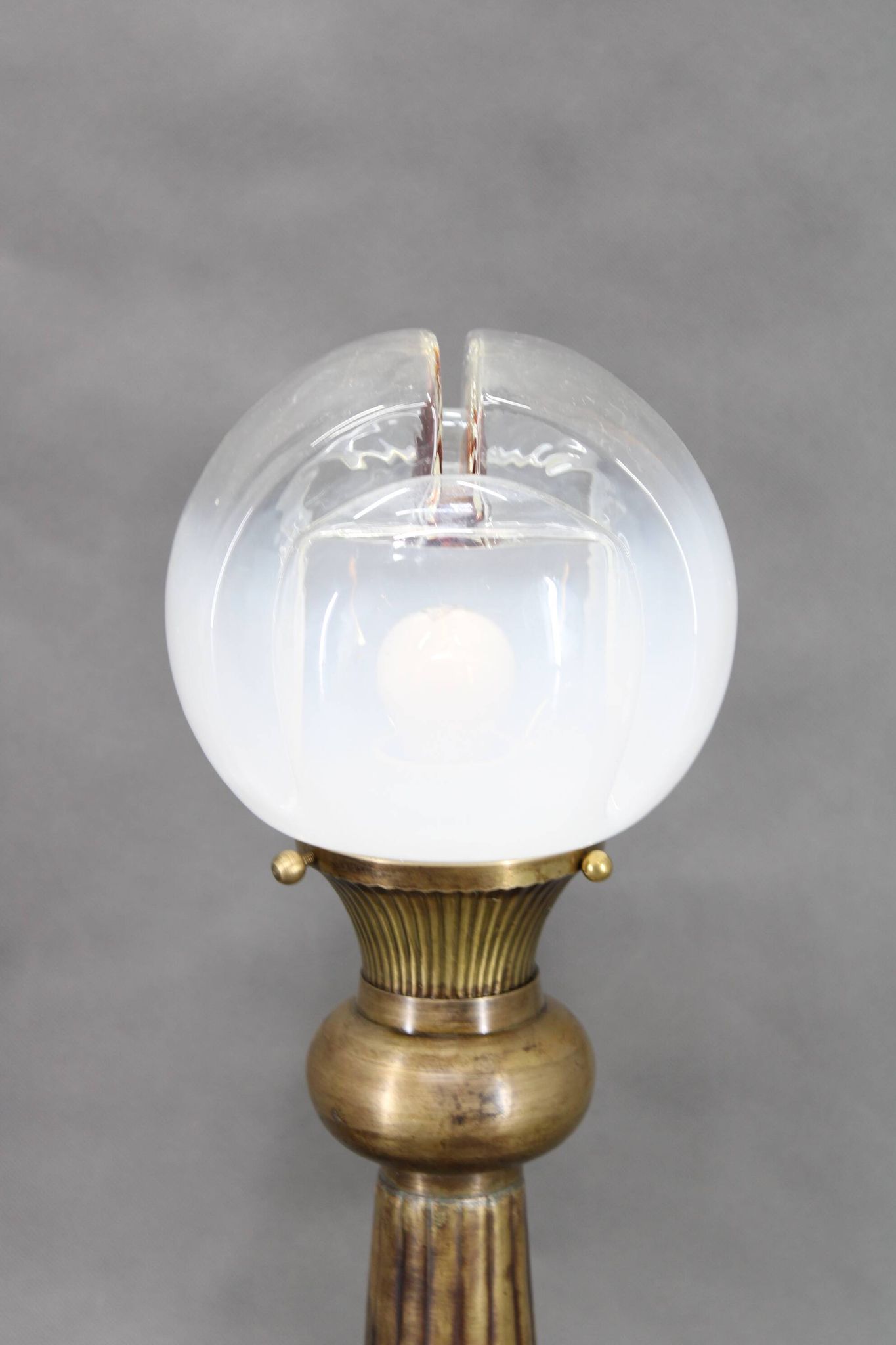 1940s Pair of Italian Restored Brass Table Lamps with Glass Shades