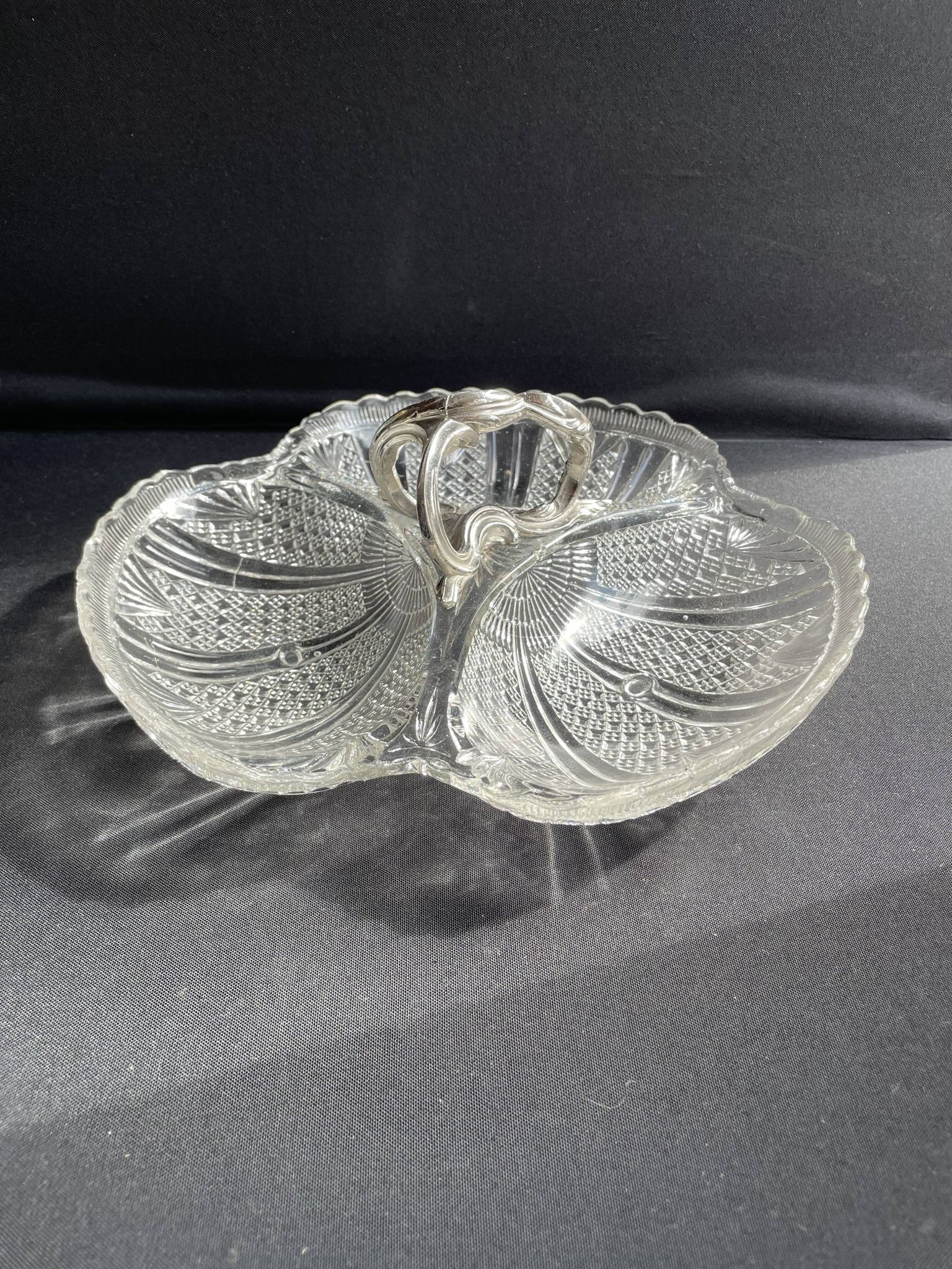 Plat appelé mendiant Art nouveau