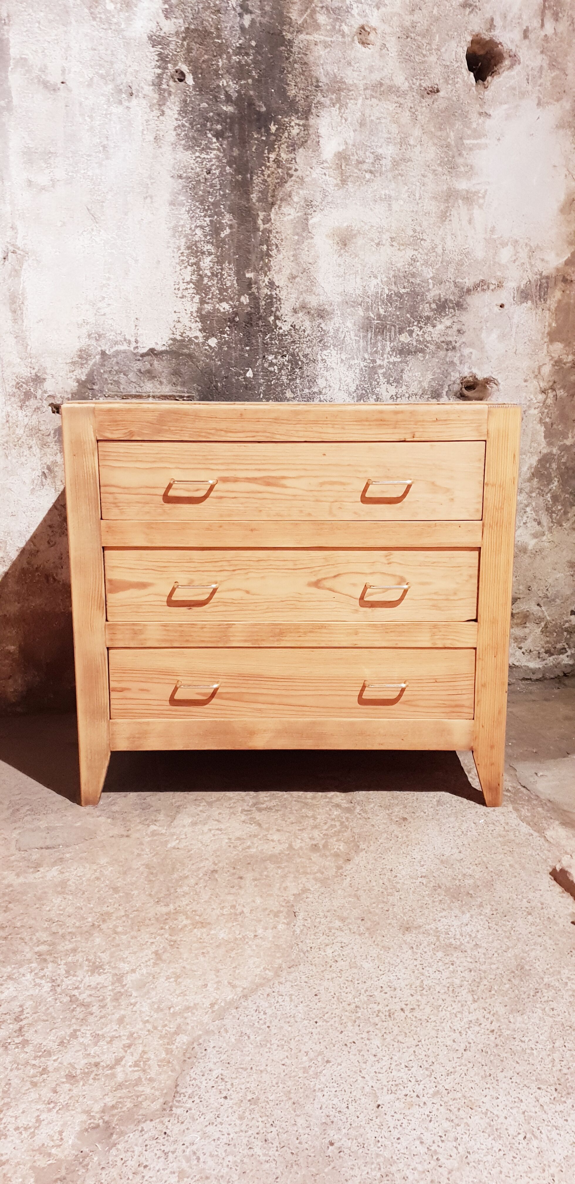 Commode vintage
