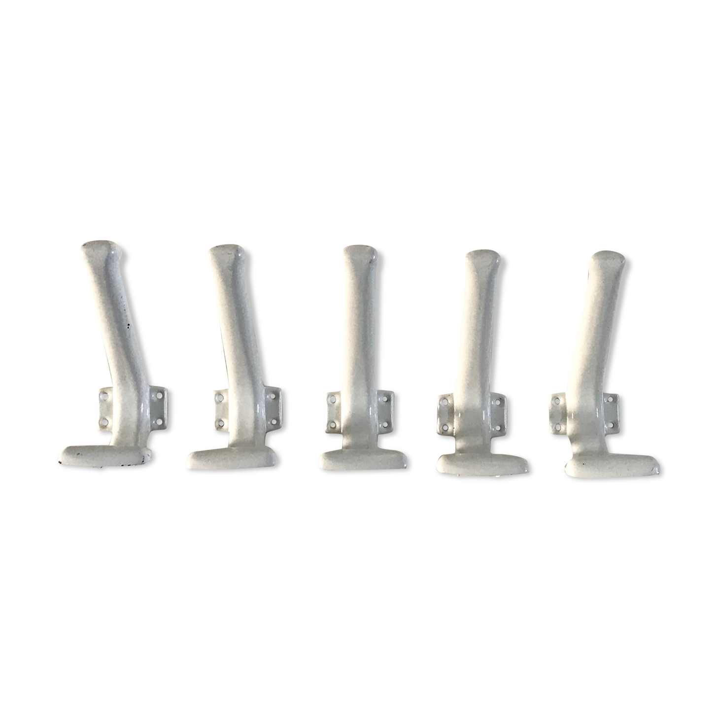 Lot of five vintage patères