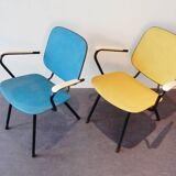 Ensemble de deux fauteuils jaune et bleu années 50/60