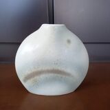 Porcelain vase of virebent