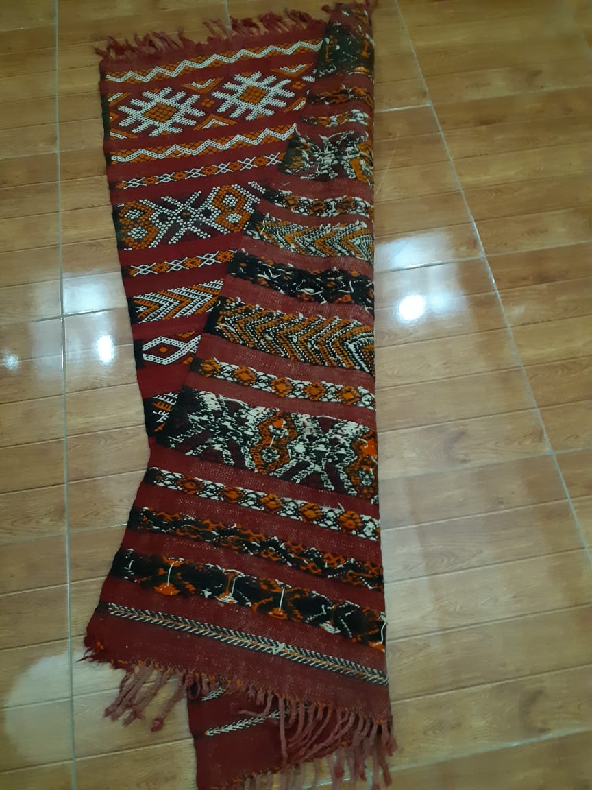 Tapis kilim rouge berbère 147×78