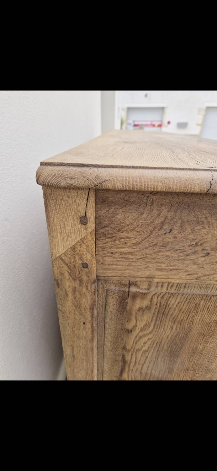 Louis XV period sideboard in solid oak Aerogommer