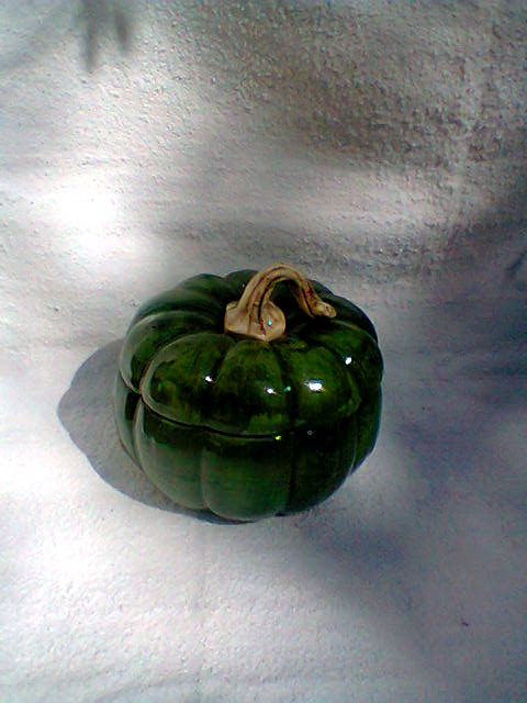 Earthenware ceramics trinket bowl